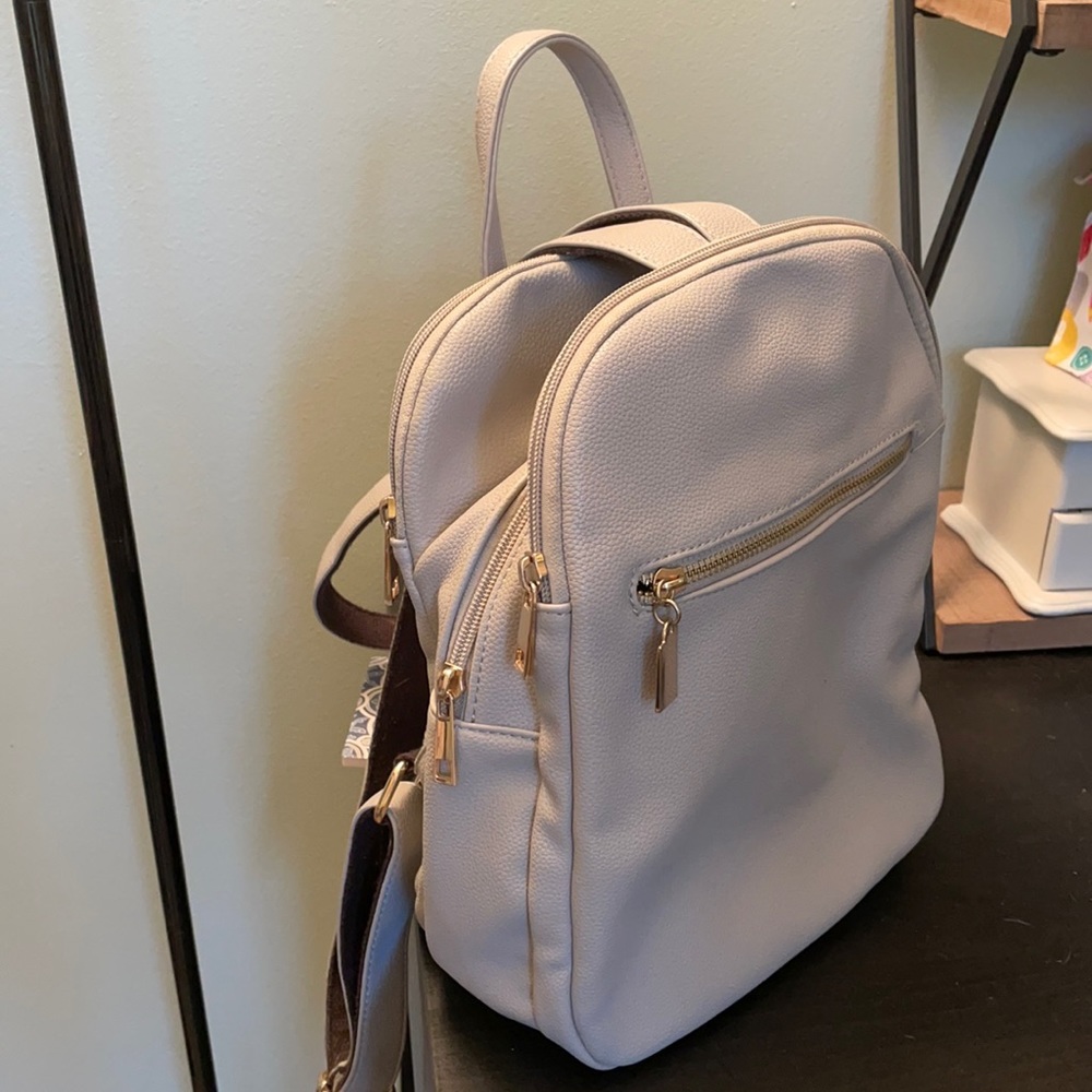 NWOT Gray Backpack Purse